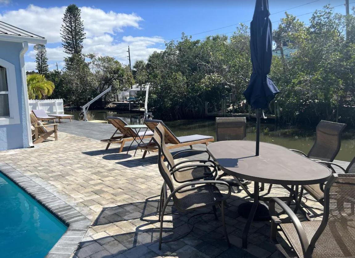 Pool/Waterfront Home 5 Min Walk To Siesta Key Village And Beach Exteriör bild