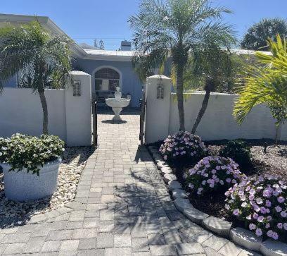 Pool/Waterfront Home 5 Min Walk To Siesta Key Village And Beach Exteriör bild